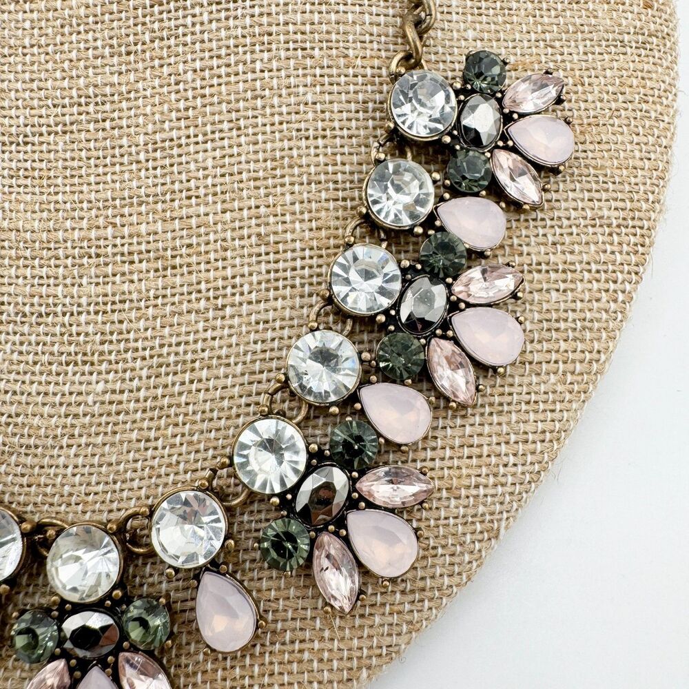 Vintage Statement Rhinestone Necklace Pink Grey Clear Crystal Floral Bib Chunky - Picture 3 of 10